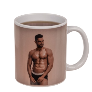 Termoreaktivna šalica striptiz – muškarac