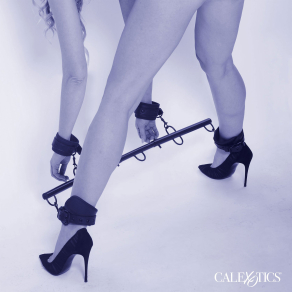 Nocturnal – Spreader Bar With Cuffs